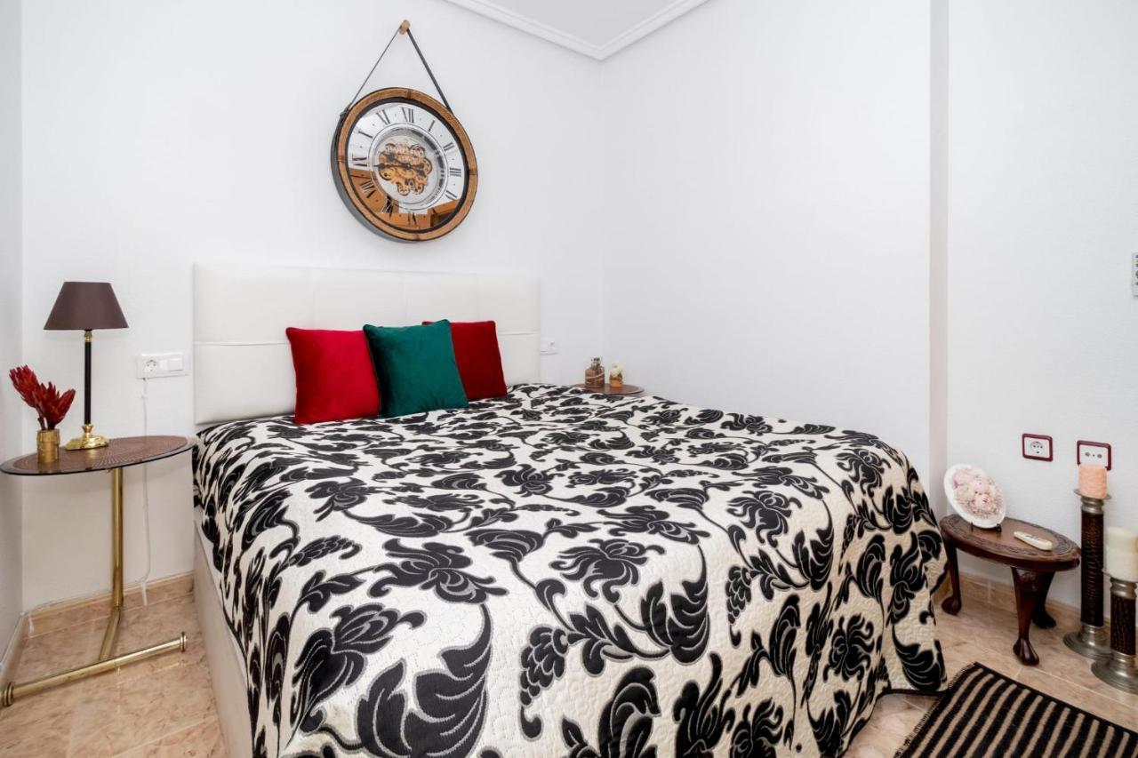 Ferienwohnung Residenz Habaneras Torrevieja Exterior foto