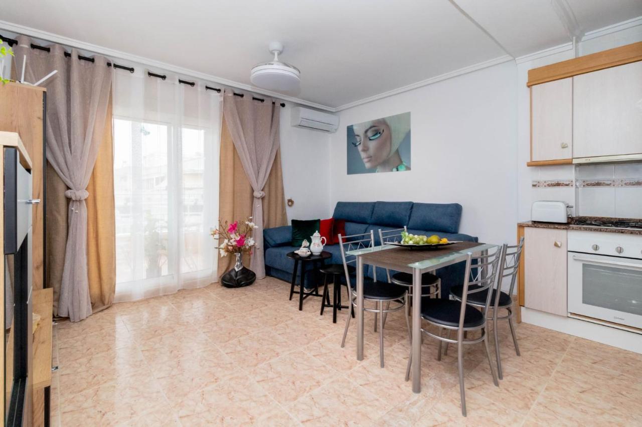 Ferienwohnung Residenz Habaneras Torrevieja Exterior foto
